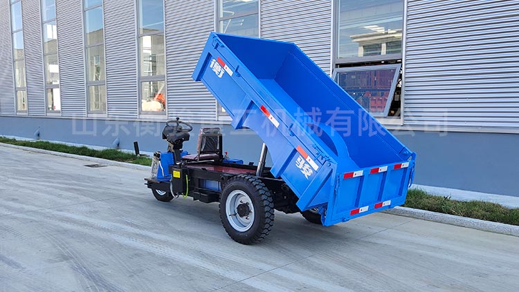 礦山電動(dòng)三輪車